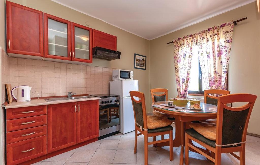 Apartmani Mirjana Brodarica  Luaran gambar